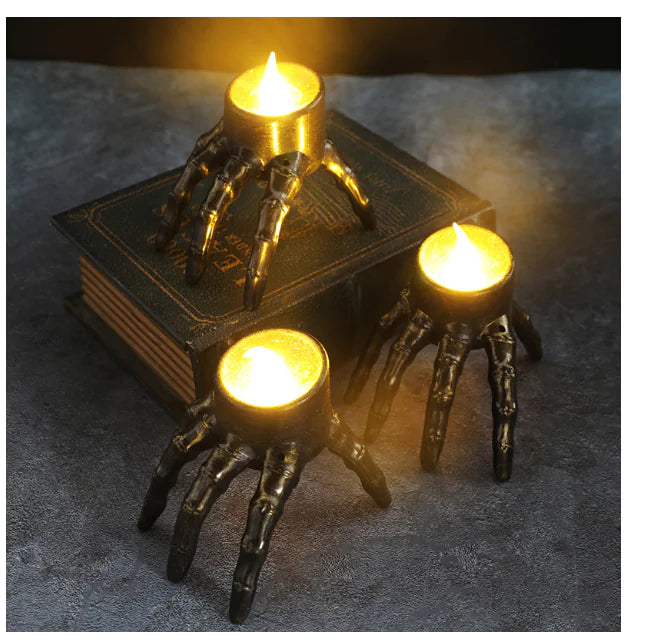 Halloween Break The Arm Skull LED-ljusstake – kuslig stämning i varje hörn!